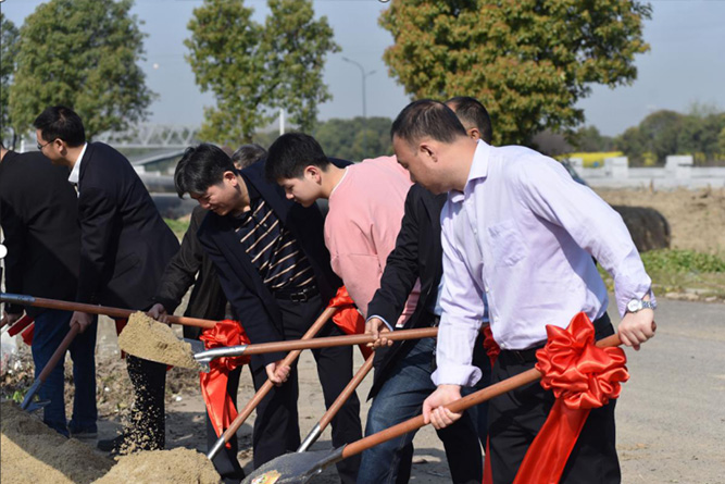 【不忘初心,砥礪前行】 遠(yuǎn)卓換熱新廠區(qū)奠基儀式隆重舉行！